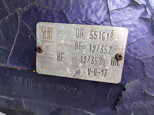 Oldtimer personenauto, fiat, 600l, 1972 - afbeelding 44 van  49