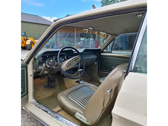 Oldtimer personenauto, ford, mustang, 1968 - afbeelding 3 van  57