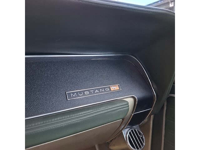 Oldtimer personenauto, ford, mustang, 1968 - afbeelding 15 van  57