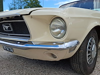 Oldtimer personenauto, ford, mustang, 1968 - afbeelding 20 van  57