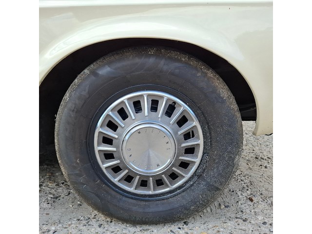 Oldtimer personenauto, ford, mustang, 1968 - afbeelding 24 van  57