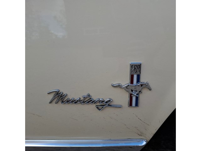 Oldtimer personenauto, ford, mustang, 1968 - afbeelding 25 van  57