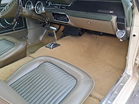 Oldtimer personenauto, ford, mustang, 1968 - afbeelding 30 van  57