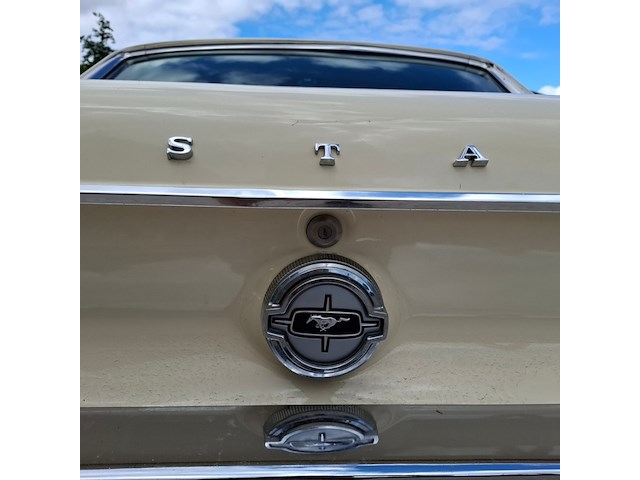 Oldtimer personenauto, ford, mustang, 1968 - afbeelding 37 van  57