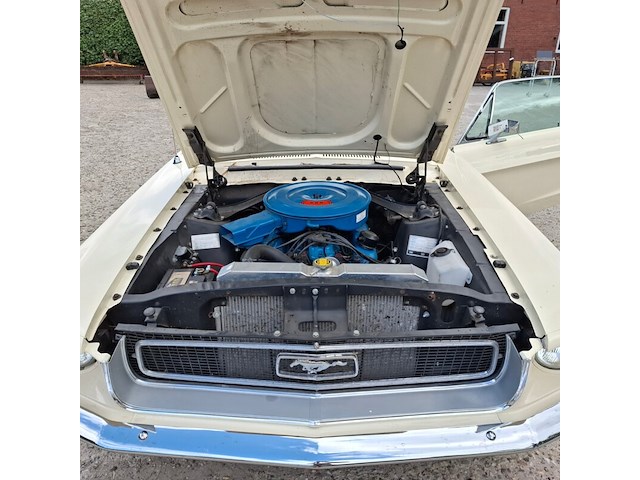 Oldtimer personenauto, ford, mustang, 1968 - afbeelding 42 van  57