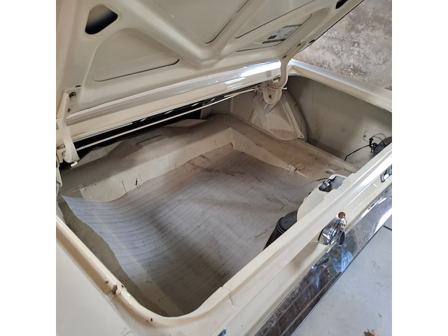 Oldtimer personenauto, ford, mustang, 1968 - afbeelding 51 van  57