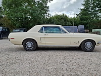 Oldtimer personenauto, ford, mustang, 1968 - afbeelding 45 van  57