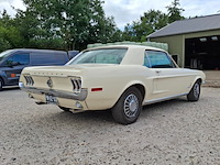 Oldtimer personenauto, ford, mustang, 1968 - afbeelding 54 van  57