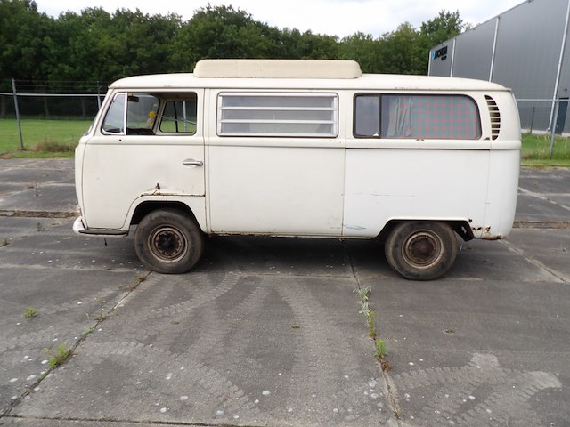Oldtimer restauratieobject, volkswagen, t2a amescador camper, wit, 1969 - afbeelding 1 van  51