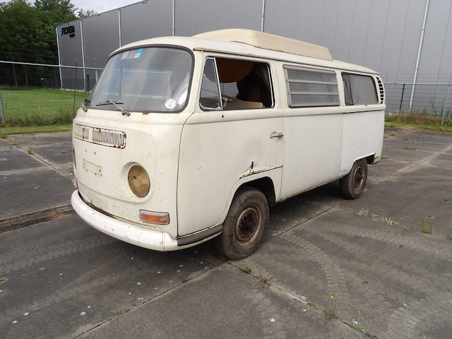 Oldtimer restauratieobject, volkswagen, t2a amescador camper, wit, 1969 - afbeelding 12 van  51