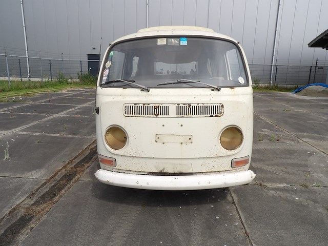 Oldtimer restauratieobject, volkswagen, t2a amescador camper, wit, 1969 - afbeelding 23 van  51
