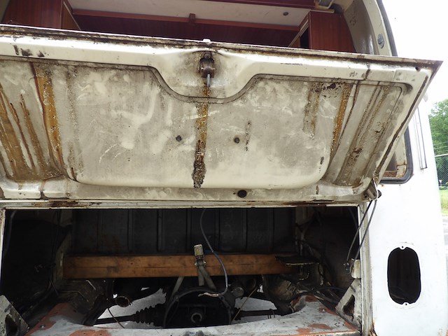 Oldtimer restauratieobject, volkswagen, t2a amescador camper, wit, 1969 - afbeelding 37 van  51