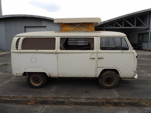 Oldtimer restauratieobject, volkswagen, t2a amescador camper, wit, 1969 - afbeelding 43 van  51