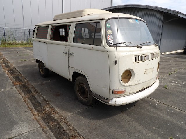 Oldtimer restauratieobject, volkswagen, t2a amescador camper, wit, 1969 - afbeelding 34 van  51