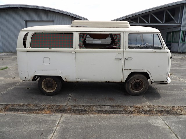 Oldtimer restauratieobject, volkswagen, t2a amescador camper, wit, 1969 - afbeelding 45 van  51