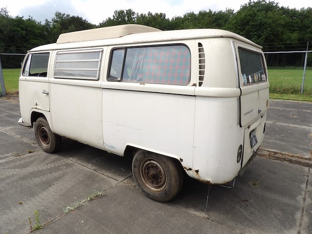 Oldtimer restauratieobject, volkswagen, t2a amescador camper, wit, 1969 - afbeelding 50 van  51