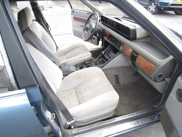 Oldtimer, rover, sd1 3500 vitesse, blauw-metallic, 1986 - afbeelding 109 van  154