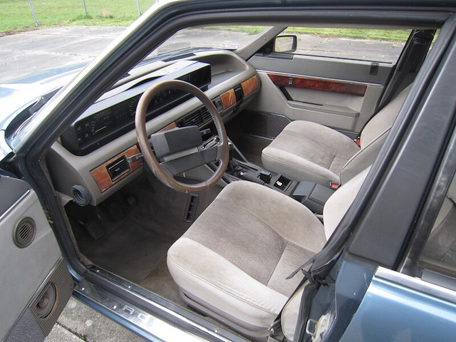 Oldtimer, rover, sd1 3500 vitesse, blauw-metallic, 1986 - afbeelding 151 van  154