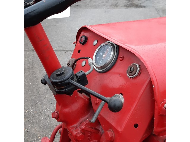 Oldtimer tractor bungarts, e95u, bouwjaar 1964 - afbeelding 11 van  27