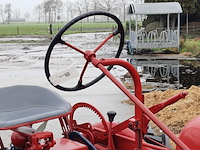 Oldtimer tractor farmall, cub, bouwjaar 1947 - afbeelding 6 van  40