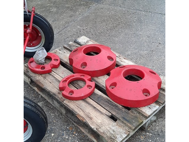 Oldtimer tractor farmall, cub, bouwjaar 1947 - afbeelding 27 van  40