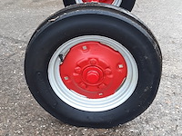 Oldtimer tractor farmall mc cormick, cub , bouwjaar 1947 - afbeelding 5 van  37