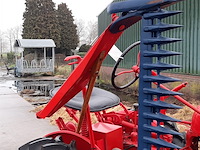 Oldtimer tractor farmall mc cormick, cub , bouwjaar 1947 - afbeelding 19 van  37