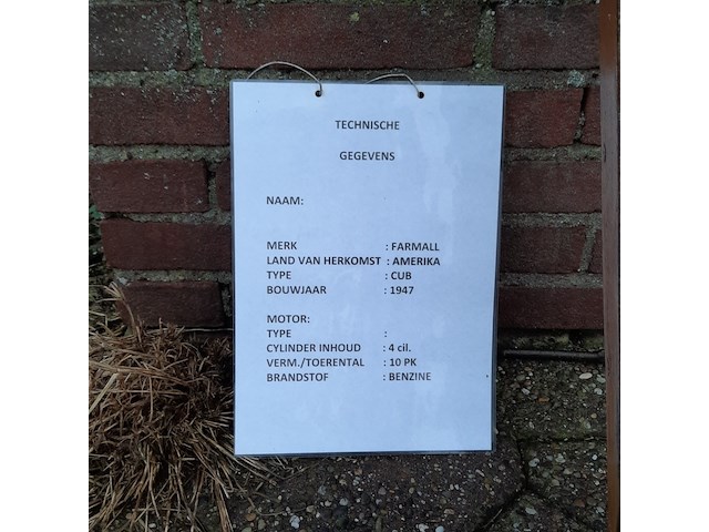 Oldtimer tractor farmall mc cormick, cub , bouwjaar 1947 - afbeelding 29 van  37