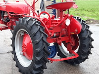 Oldtimer tractor farmall mc cormick, cub , bouwjaar 1947 - afbeelding 33 van  37