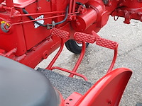 Oldtimer tractor farmall mc cormick, super a, bouwjaar 1948 - afbeelding 10 van  33