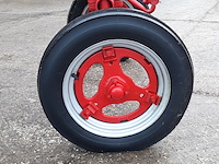 Oldtimer tractor farmall mc cormick, super a, bouwjaar 1948 - afbeelding 16 van  33