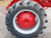 Oldtimer tractor farmall mc cormick, super a, bouwjaar 1948 - afbeelding 17 van  33