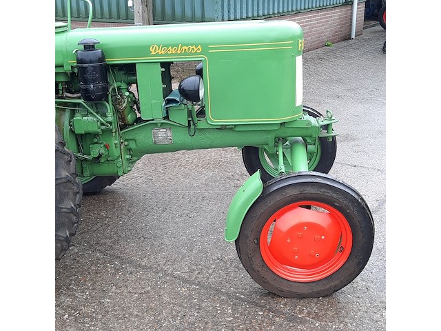 Oldtimer tractor fendt, f12, bouwjaar 1953 - afbeelding 3 van  28