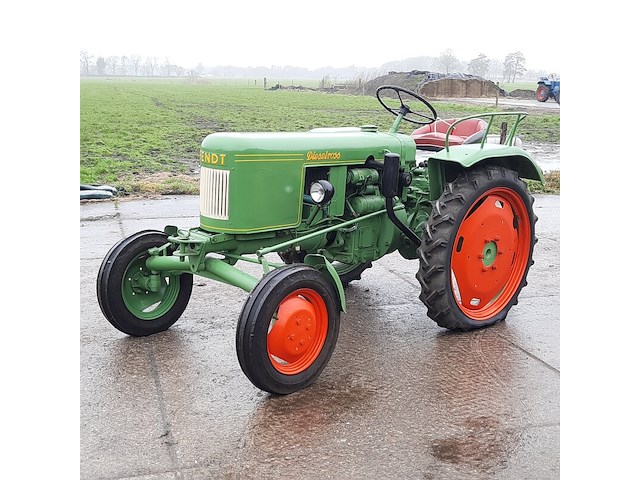 Oldtimer tractor fendt, f12, bouwjaar 1953 - afbeelding 1 van  28