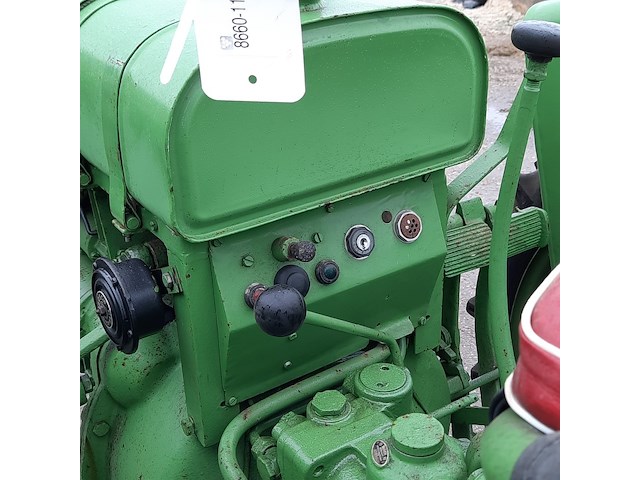 Oldtimer tractor fendt, f12, bouwjaar 1953 - afbeelding 14 van  28