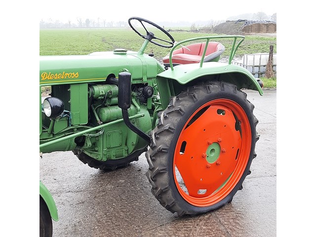 Oldtimer tractor fendt, f12, bouwjaar 1953 - afbeelding 22 van  28