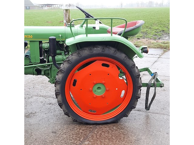 Oldtimer tractor fendt, f12, bouwjaar 1953 - afbeelding 24 van  28