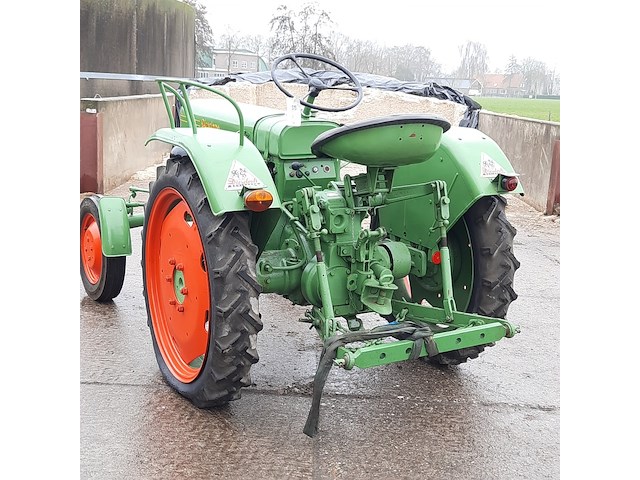Oldtimer tractor fendt, f12, bouwjaar 1953 - afbeelding 25 van  28