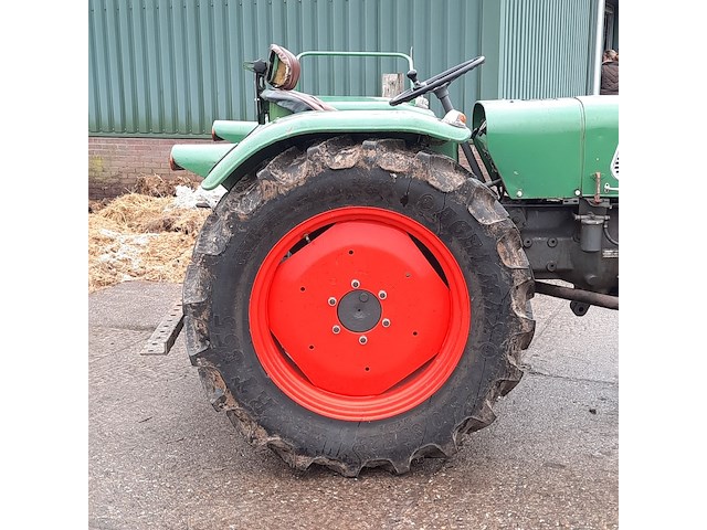 Oldtimer tractor fendt, farmer 1z, bouwjaar 1968 - afbeelding 29 van  30