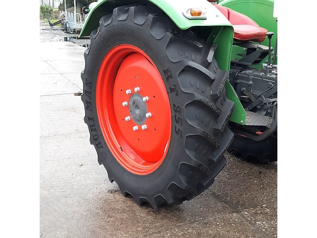 Oldtimer tractor fendt, farmer 2, bouwjaar 1966 - afbeelding 2 van  38
