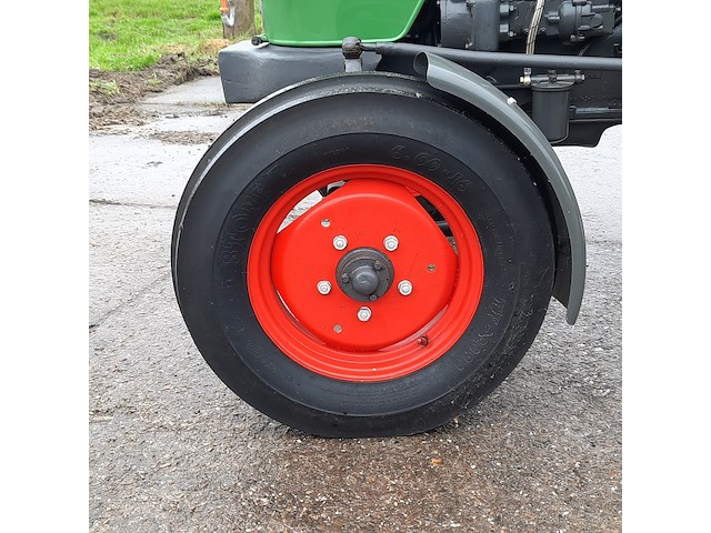 Oldtimer tractor fendt, farmer 2, bouwjaar 1966 - afbeelding 4 van  38