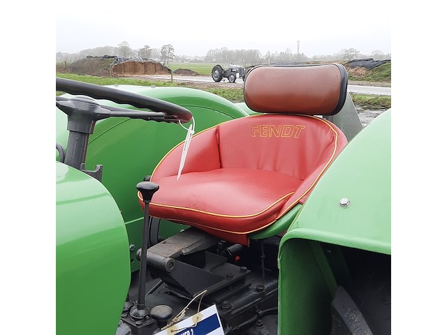 Oldtimer tractor fendt, farmer 2, bouwjaar 1966 - afbeelding 7 van  38