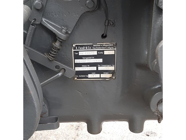 Oldtimer tractor fendt, farmer 2, bouwjaar 1966 - afbeelding 16 van  38