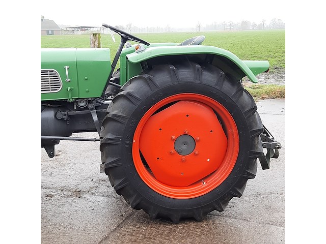 Oldtimer tractor fendt, fix 2 - afbeelding 27 van  31
