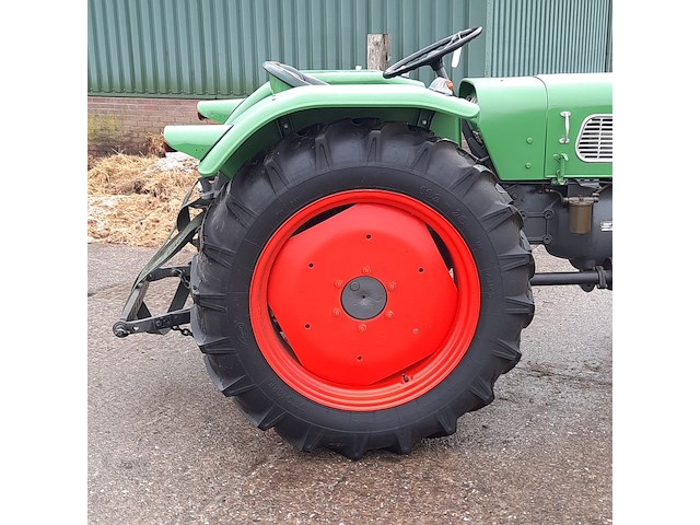 Oldtimer tractor fendt, fix 2 - afbeelding 31 van  31
