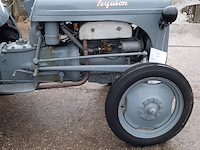 Oldtimer tractor ferguson, ted, bouwjaar 1948 - afbeelding 2 van  45