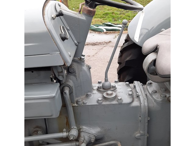 Oldtimer tractor ferguson, ted, bouwjaar 1948 - afbeelding 10 van  45