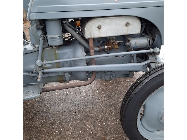 Oldtimer tractor ferguson, ted, bouwjaar 1948 - afbeelding 18 van  45