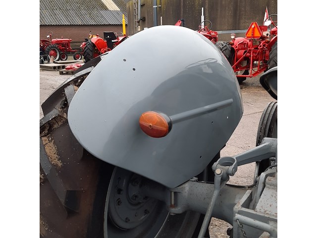 Oldtimer tractor ferguson, ted, bouwjaar 1948 - afbeelding 28 van  45