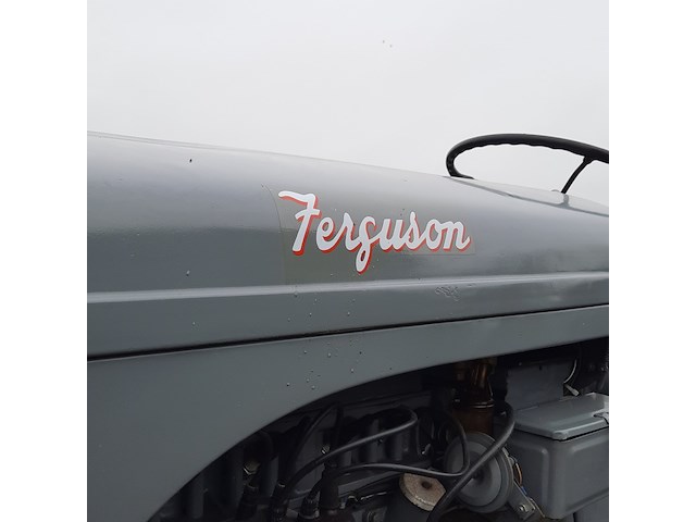 Oldtimer tractor ferguson, ted, bouwjaar 1948 - afbeelding 40 van  45